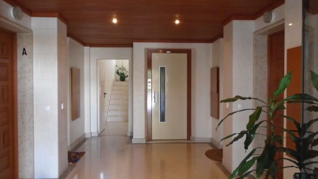 Apartamento Urb. Vila Nova, Lote 5 Armacao de Pera Bagian luar foto