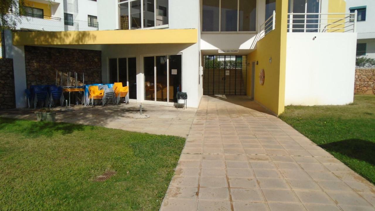 Apartamento Urb. Vila Nova, Lote 5 Armacao de Pera Bagian luar foto